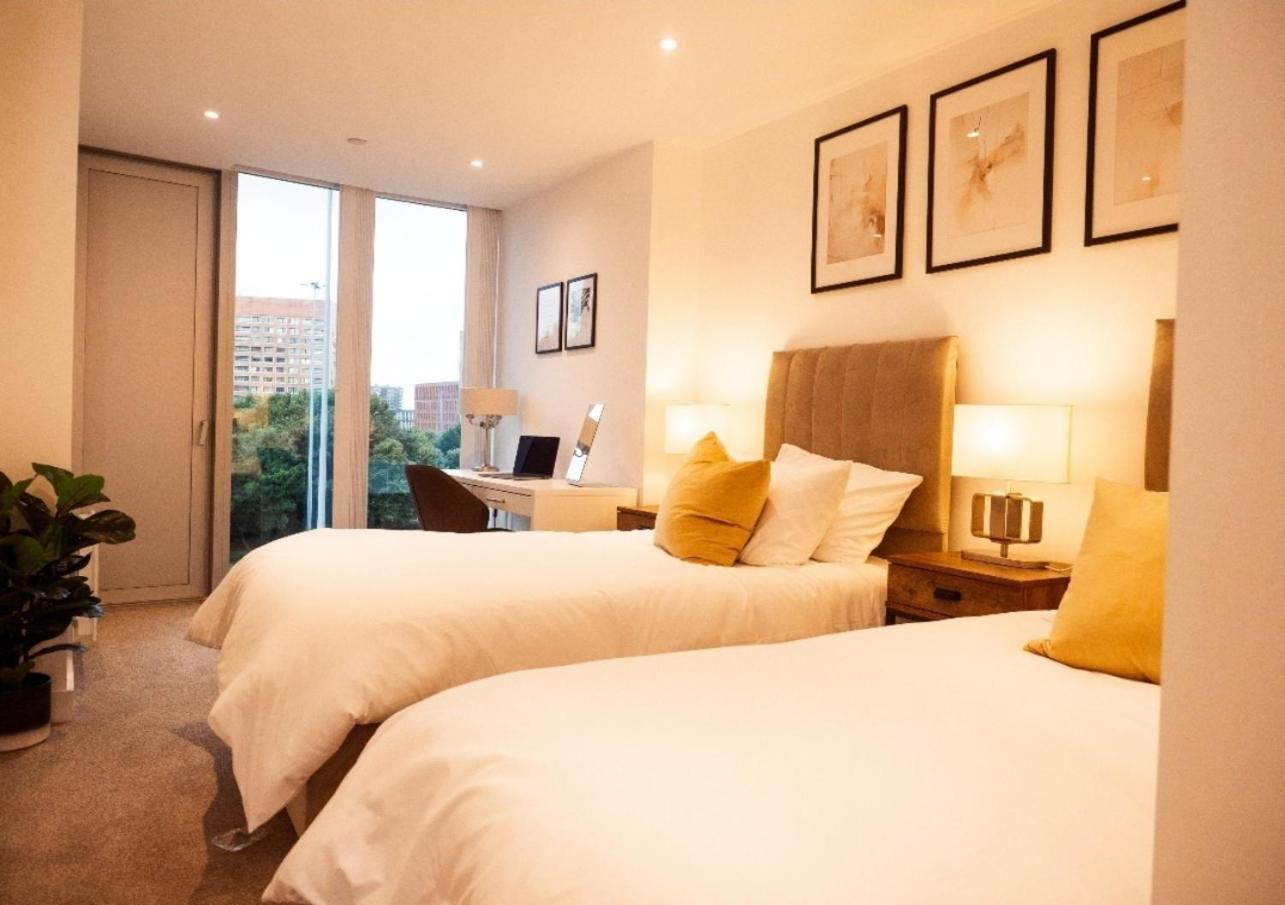 Luxurious Flat In * Manchester